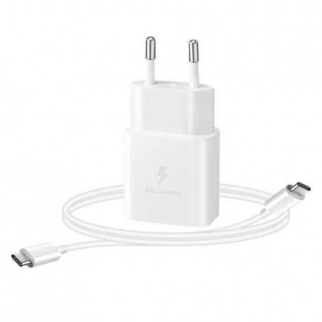 Alimentatore Fast Charging da 15W con cavo USB Type-C per tutti i tuoi dispositivi elettronici.