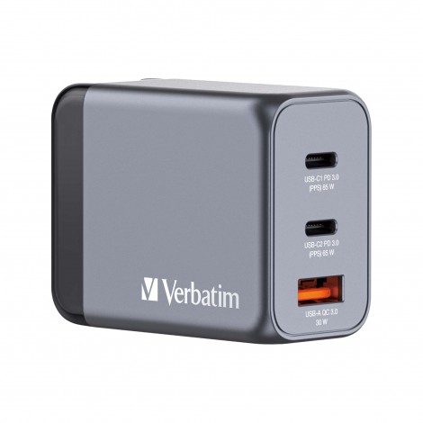 Il caricabatteria da parete GaN 65 W di Verbatim unisce due porte USB-C PD 65 W e una porta USB-A QC 3.0 (UE/UK/USA)
