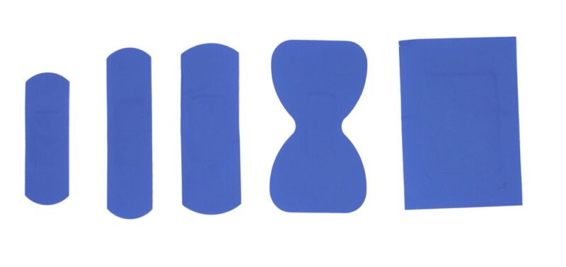100 cerotti assortiti BLU DETECTABLE, 5 formati. Contenuto: 20pz 9x72mm, 40pz 30x72mm, 32pz 55x18mm, 4pz farfalla, 4pz 72x50mm