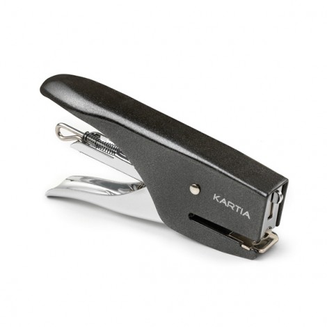 Mini Kartia – Cucitrice a pinza in metallo, punto chiuso, caricamento posteriore, profondita` di cucitura 30mm, utilizza punti Passo n.10 colore nero - 1pz